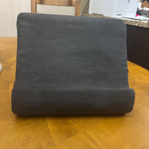 Pillow Pad - Picture 8 of 9